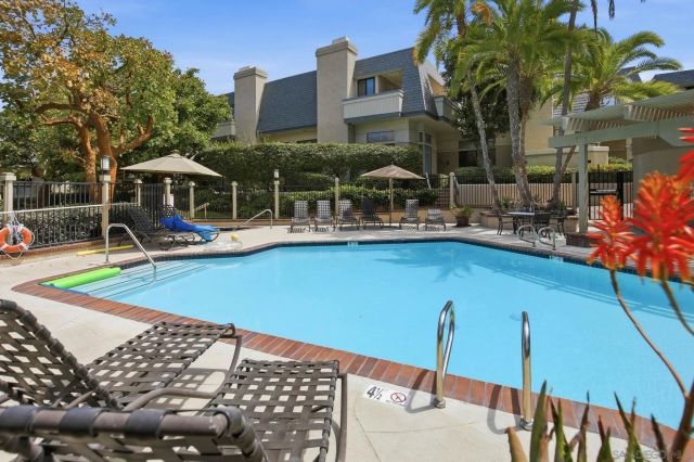 7965 Caminito Del Cid, La Jolla, CA 92037