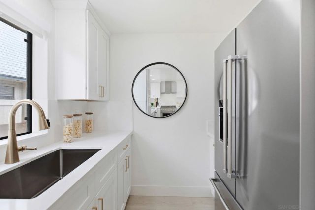 7965 Caminito Del Cid, La Jolla, CA 92037