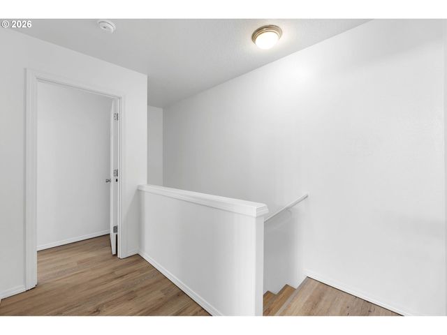 6103 Ne 33RD Cir, Vancouver, WA 98661