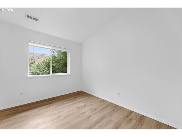 6103 Ne 33RD Cir, Vancouver, WA 98661