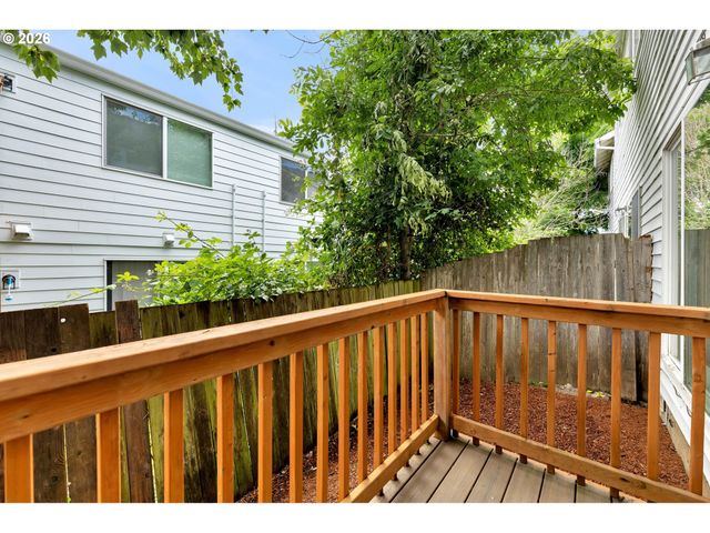 6103 Ne 33RD Cir, Vancouver, WA 98661
