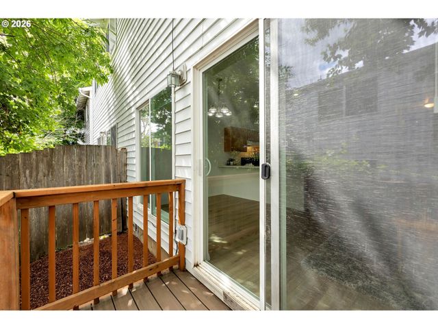 6103 Ne 33RD Cir, Vancouver, WA 98661