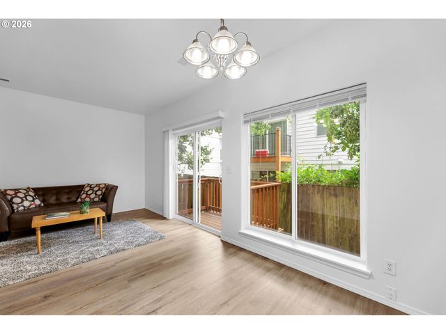 6103 Ne 33RD Cir, Vancouver, WA 98661