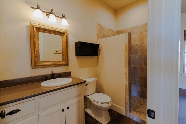 1433 County Road 1180, Decatur, TX 76234