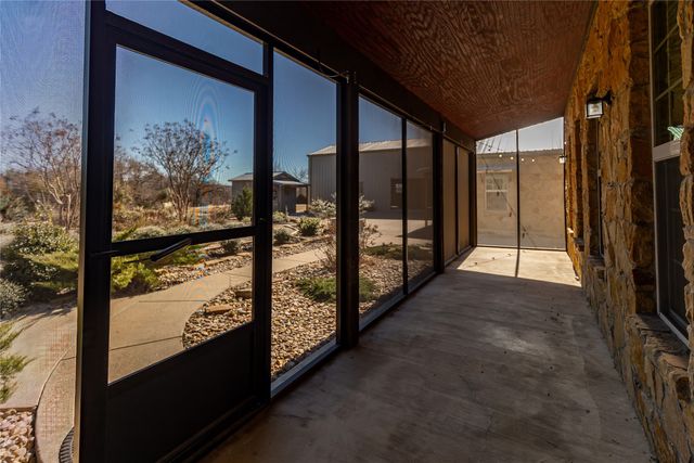 1433 County Road 1180, Decatur, TX 76234