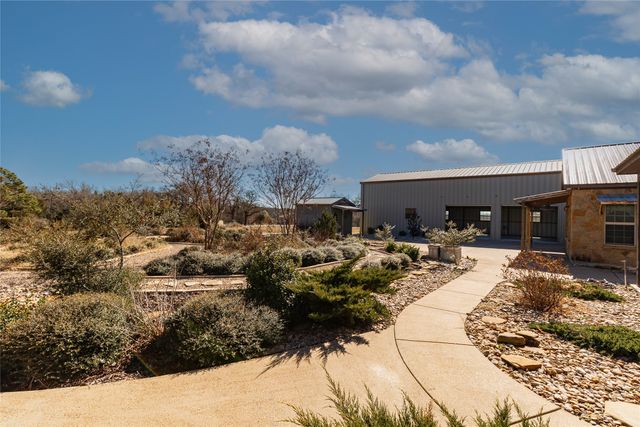 1433 County Road 1180, Decatur, TX 76234