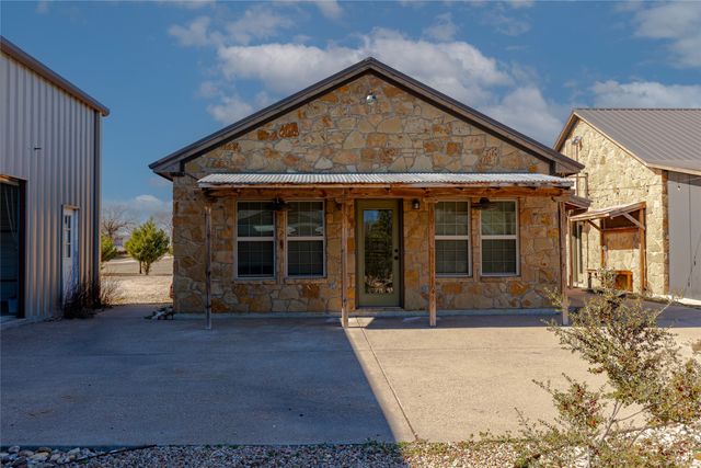 1433 County Road 1180, Decatur, TX 76234