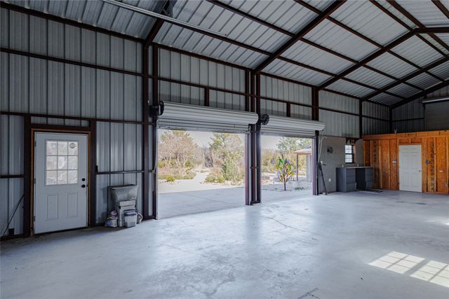 1433 County Road 1180, Decatur, TX 76234