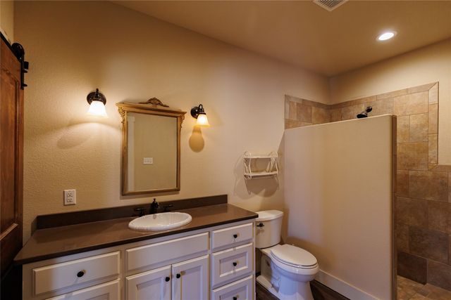 1433 County Road 1180, Decatur, TX 76234