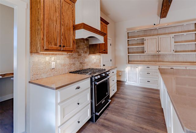 1433 County Road 1180, Decatur, TX 76234