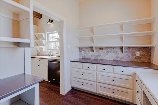 1433 County Road 1180, Decatur, TX 76234