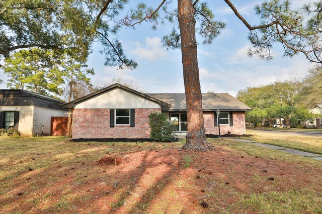 18111 Barbuda Lane, Houston, TX 77058