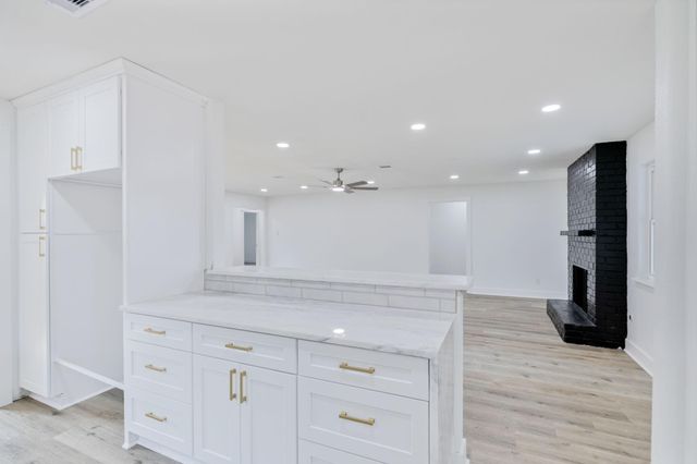 18111 Barbuda Lane, Houston, TX 77058
