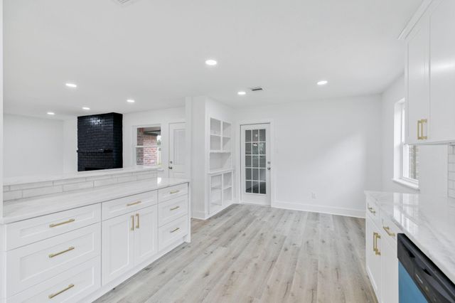 18111 Barbuda Lane, Houston, TX 77058