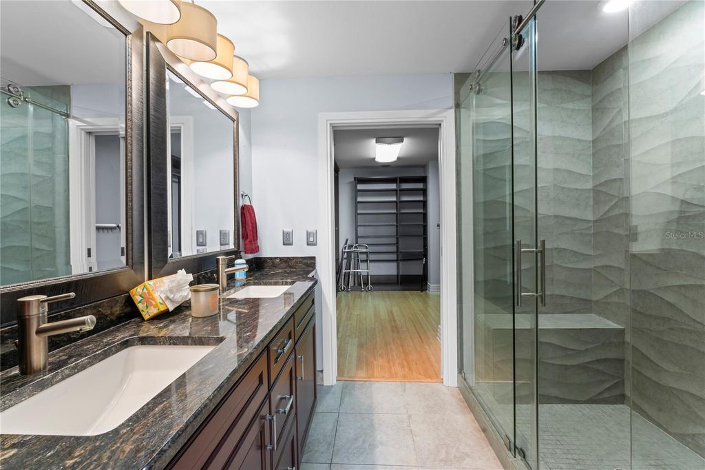Image 5 of property listing at 1108 N FRANKLIN STREET 707, Tampa, FL 33602