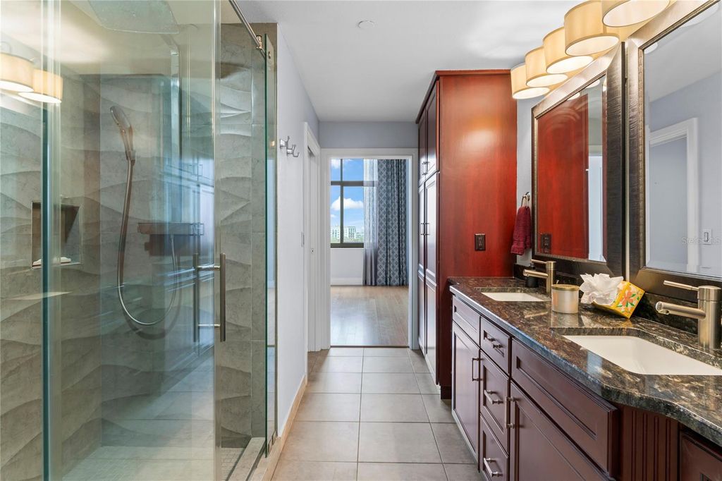 Image 6 of property listing at 1108 N FRANKLIN STREET 707, Tampa, FL 33602