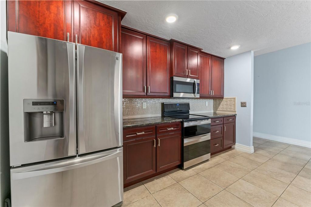 Image 8 of property listing at 1108 N FRANKLIN STREET 707, Tampa, FL 33602