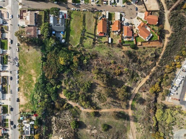 8840 Leigh Ave, Spring Valley, CA 91977