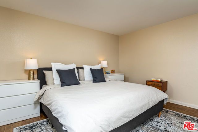 7320 Hawthorn Avenue 121, Los Angeles, CA 90046