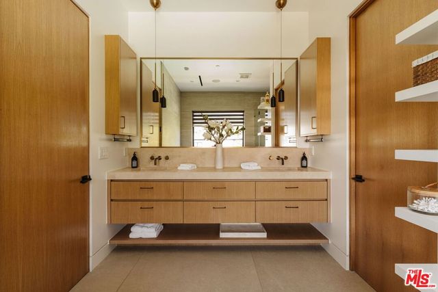 4554 Wortser Avenue, Studio City, CA 91604