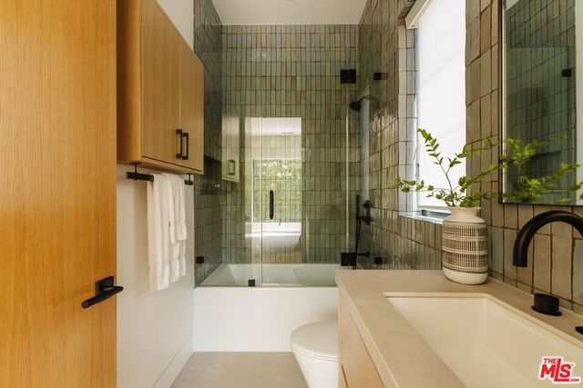 4554 Wortser Avenue, Studio City, CA 91604