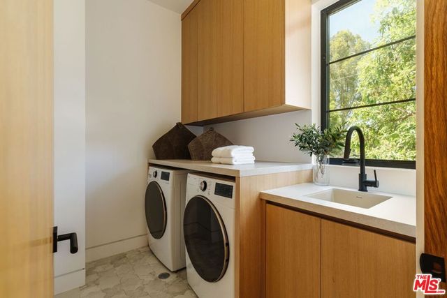 4554 Wortser Avenue, Studio City, CA 91604