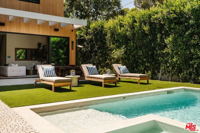 4554 Wortser Avenue, Studio City, CA 91604