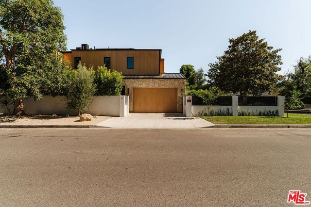 4554 Wortser Avenue, Studio City, CA 91604