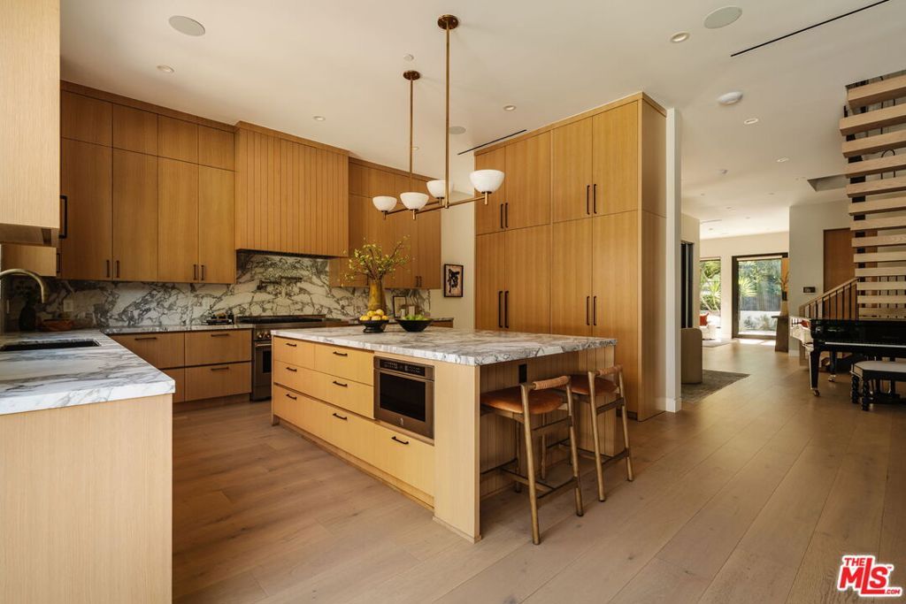 4554 Wortser Avenue, Studio City, CA 91604