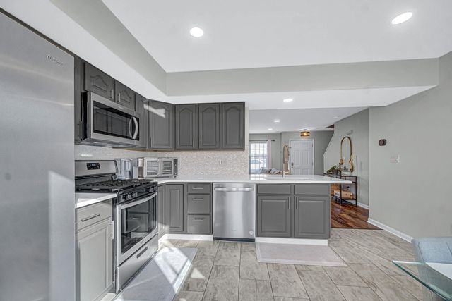 1825 Dogwood Court, Crown Point, IN 46307