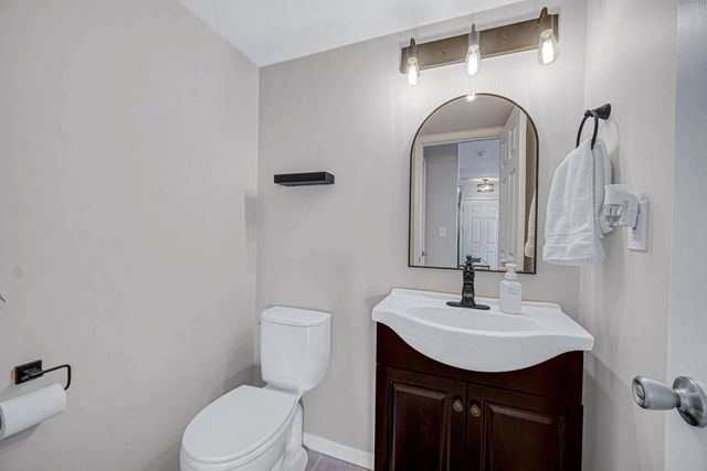 1825 Dogwood Court, Crown Point, IN 46307