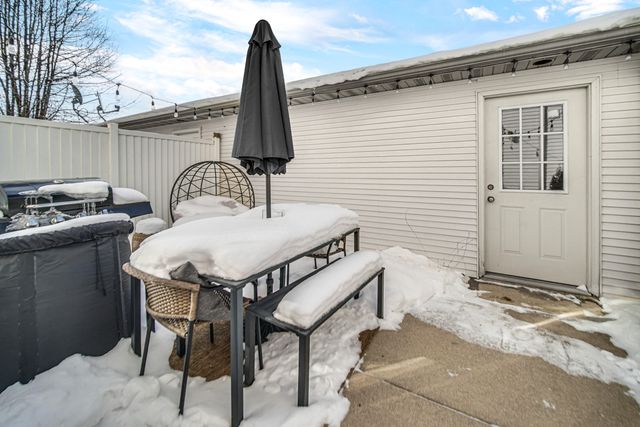 1825 Dogwood Court, Crown Point, IN 46307