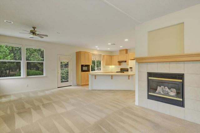107 Egret Pl, Grass Valley, CA 95945