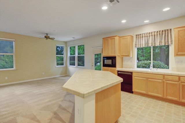 107 Egret Pl, Grass Valley, CA 95945