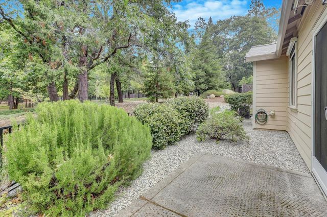 107 Egret Pl, Grass Valley, CA 95945