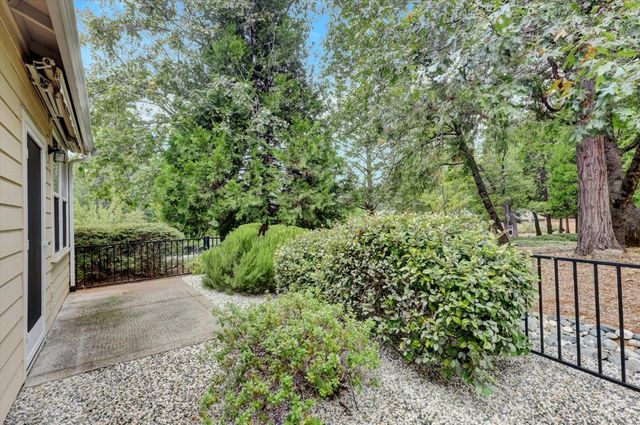 107 Egret Pl, Grass Valley, CA 95945
