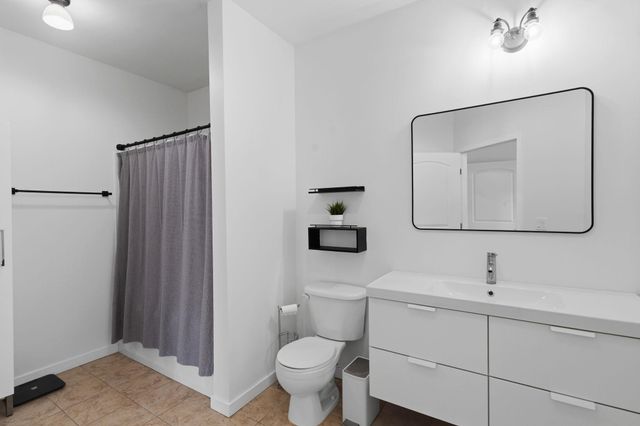 4132 Vernon Avenue S A104, Saint Louis Park, MN 55416