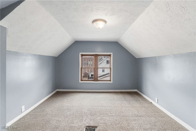 594 Columbia Avenue, Akron, OH 44310