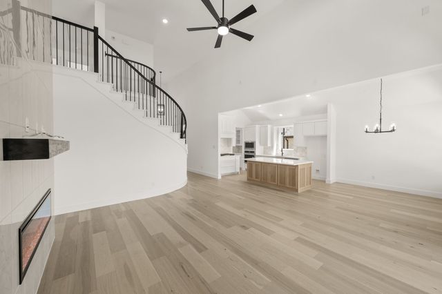 3718 Milwaukee Avenue, Midlothian, TX 76065