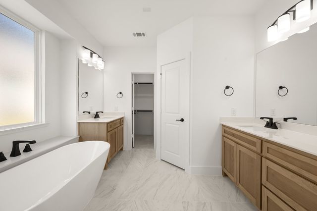 3718 Milwaukee Avenue, Midlothian, TX 76065