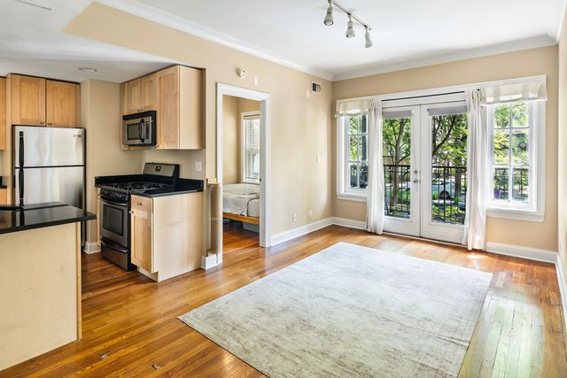 4422 N Ashland Avenue 1E, Chicago, IL 60640