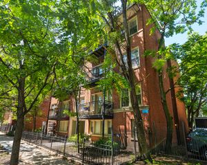 4422 N Ashland Avenue 1E, Chicago, IL 60640