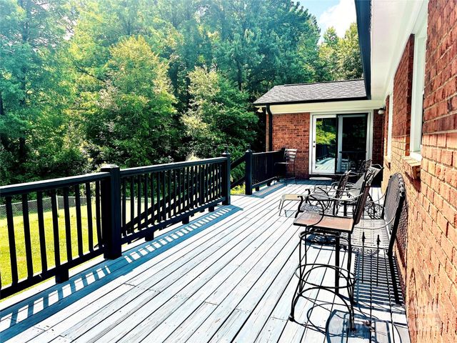 2405 Forrestbrook Drive, Kannapolis, NC 28083