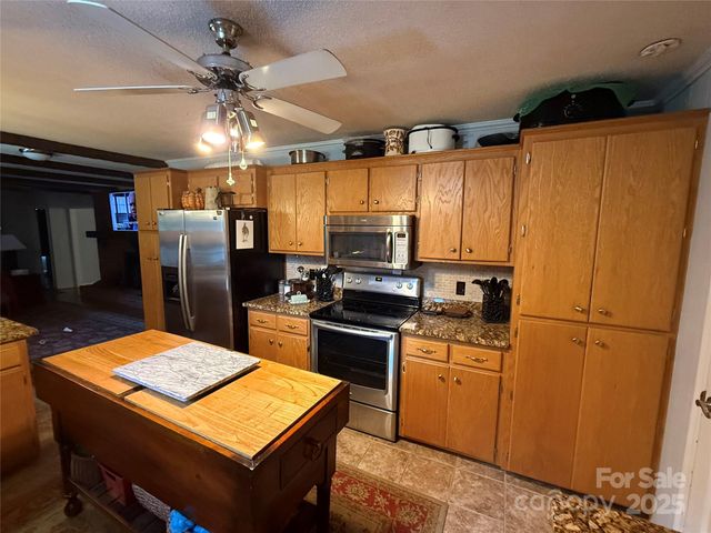 2405 Forrestbrook Drive, Kannapolis, NC 28083
