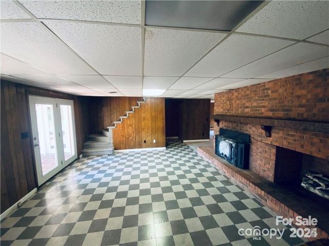2405 Forrestbrook Drive, Kannapolis, NC 28083