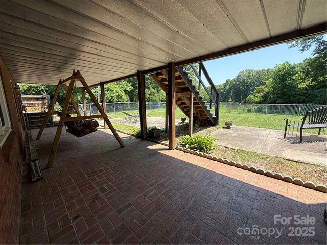 2405 Forrestbrook Drive, Kannapolis, NC 28083