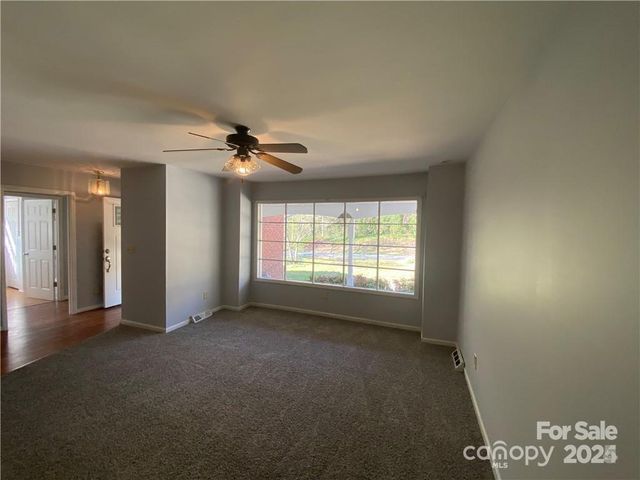 2405 Forrestbrook Drive, Kannapolis, NC 28083