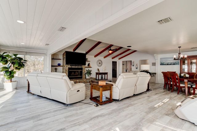 1480 LAKEVIEW DRIVE, Deland, FL 32720