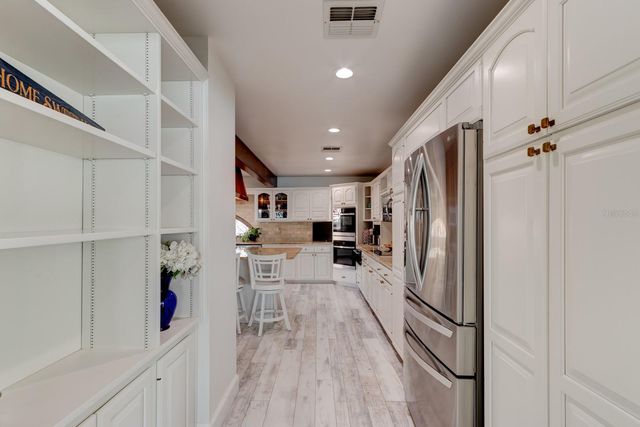 1480 LAKEVIEW DRIVE, Deland, FL 32720