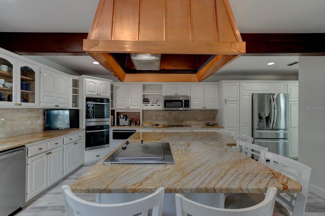 1480 LAKEVIEW DRIVE, Deland, FL 32720